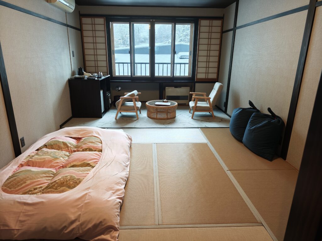 おやど湯の季　素泊まりプランの和室