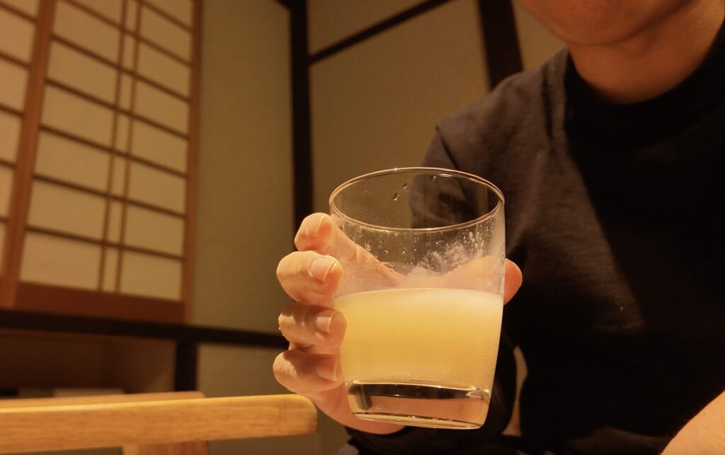 湯沢屋商店で購入した　ないしょで造ったどぶろく