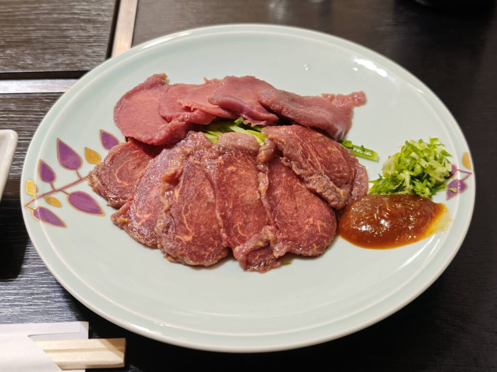 湯西川温泉　焼肉山道　馬鹿盛り