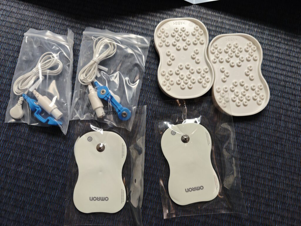 HV-F9550のパッドとパッドケース
