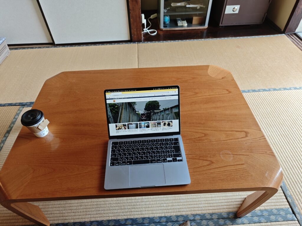 源泉宿ゆっくり　部屋　作業環境