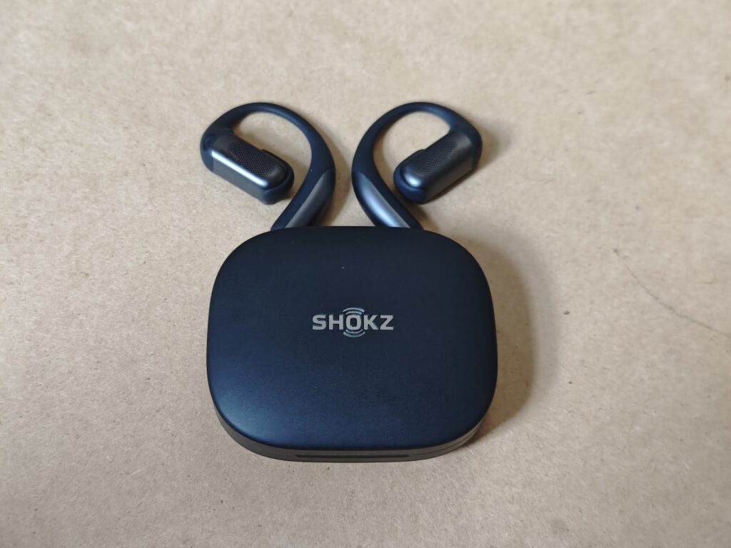 OpenFit Pro　充電器　本体