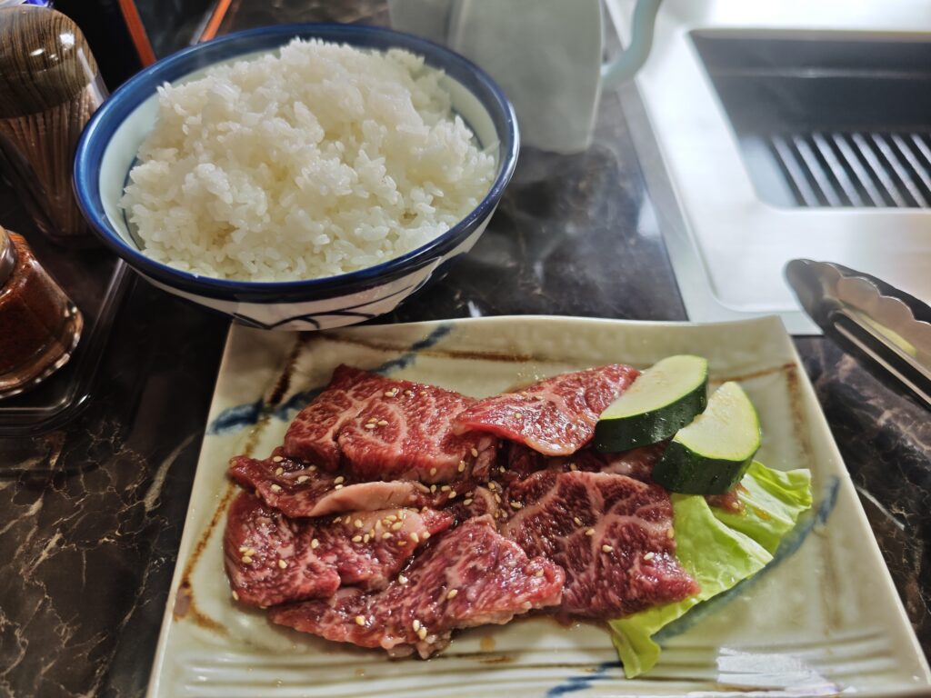 敷島駅　金山亭　カルビ定食