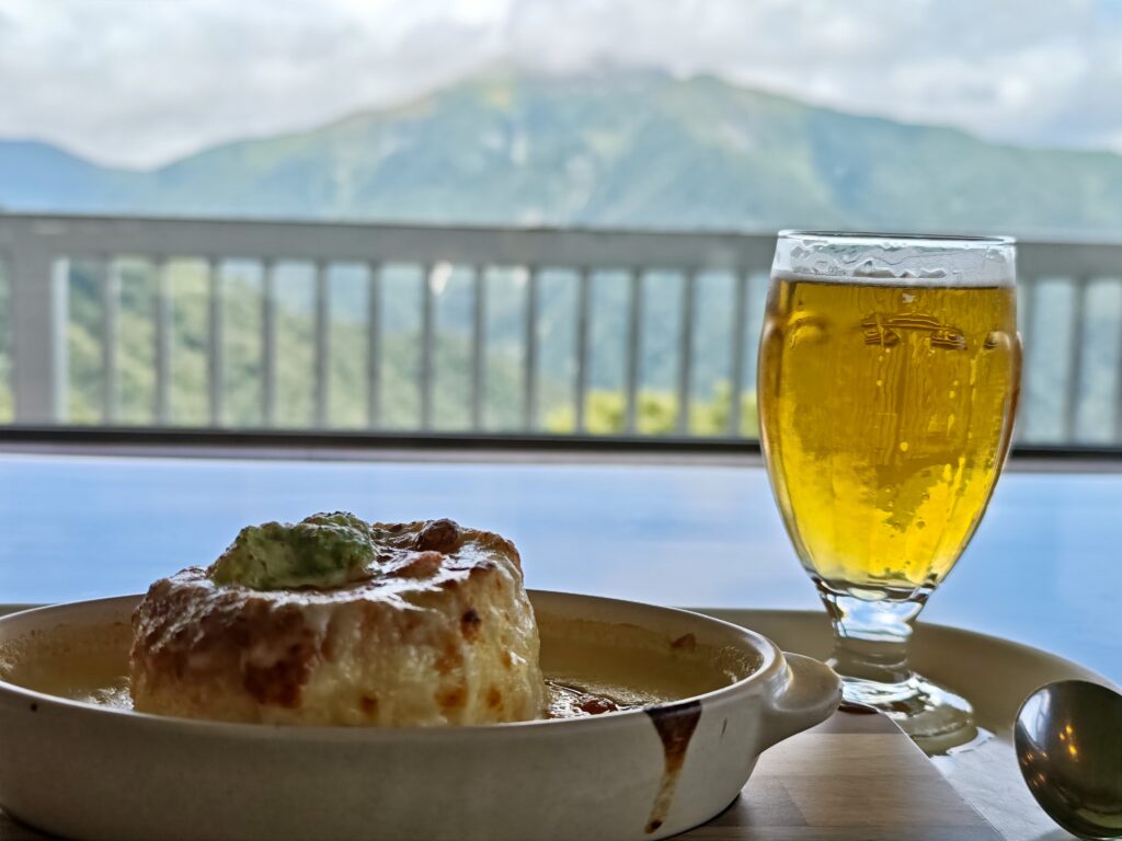 谷川岳ヨッホ ビューテラスてんじん パングラタン ビール 眺望