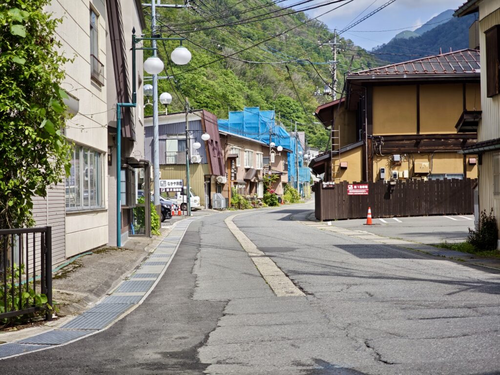 湯檜曽温泉　温泉街