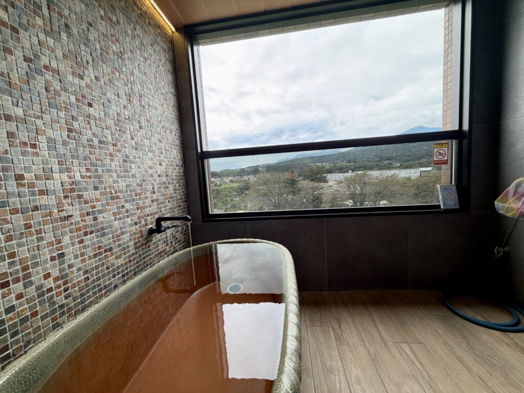 ハナホテル＆スパ渋川 デラックスツインの客室温泉「赤城の湯」
